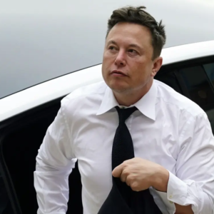 Elon Musk criticized a New York Times writer for labeling the U.S. Constitution as “dangerous.” Musk’s remarks reflect his strong defense of the Constitution and his disagreement with the writer’s perspective, highlighting the ongoing debate over the interpretation of foundational American principles.